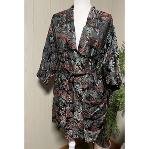 VTG Longevity Japanese Kimono‎ Robe Womens Small Black Satin Tapestry Pagoda